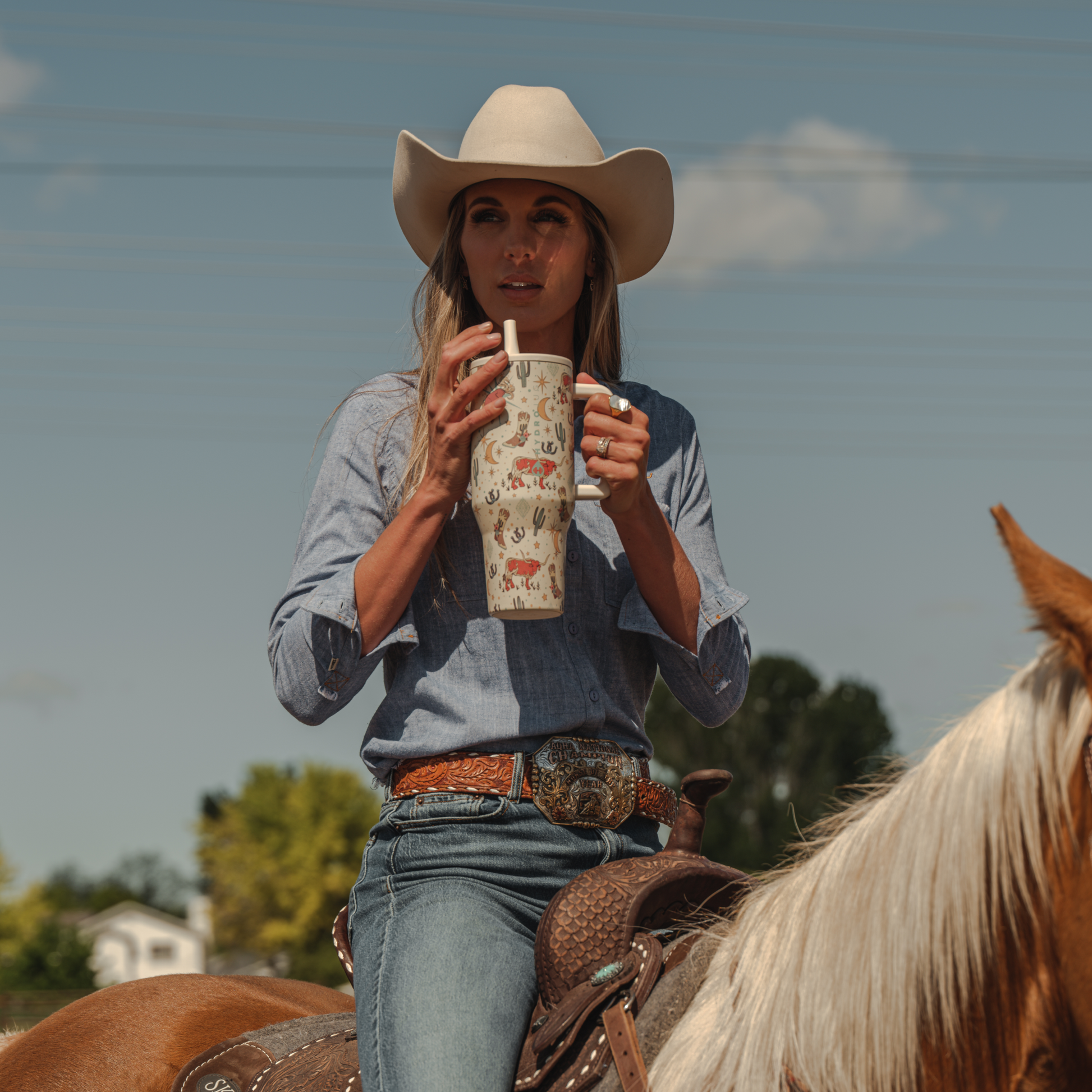 rodeo-40oz-1183ml-k2 TRVL-Rodeo-6WPI.png