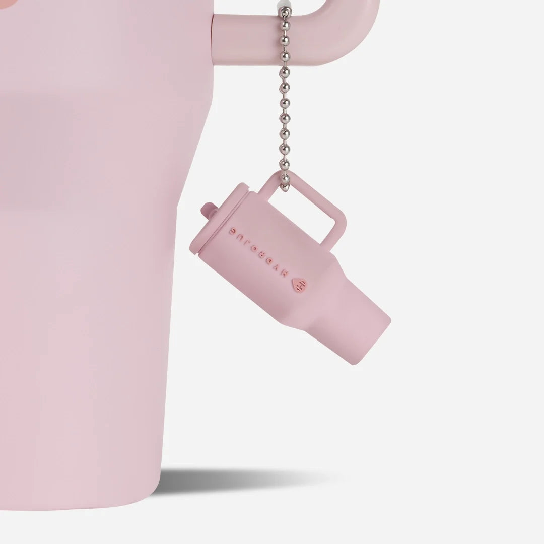 traveler-keychain-x7 Web-TravelerKeychainPhotos-PinkSand2.webp